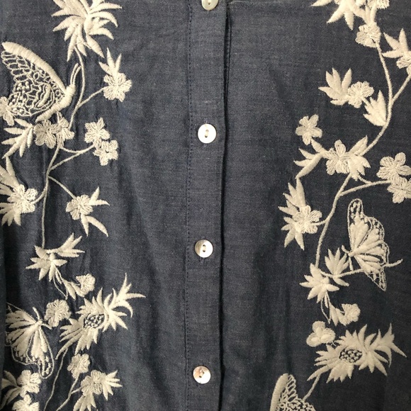 LC Embroidered Button-Up - Picture 3 of 7